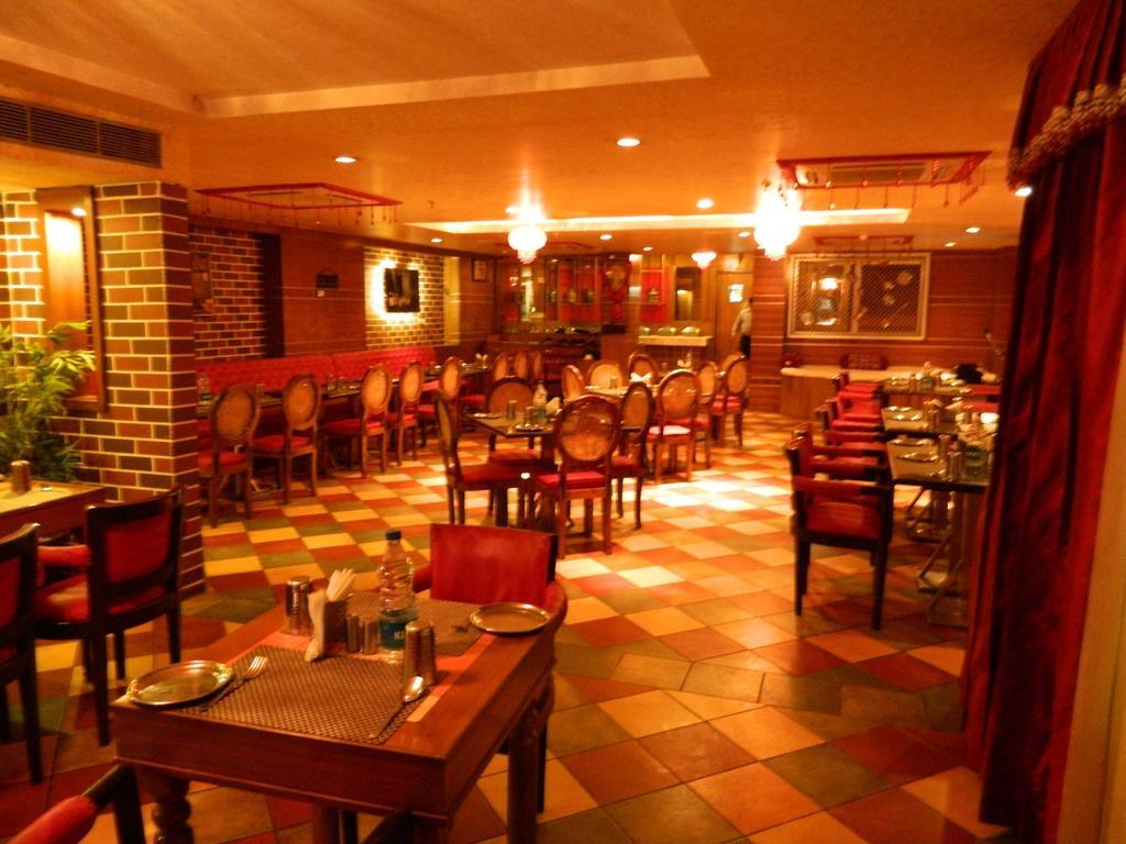 Park Maple Hotel Амритсар Екстериор снимка