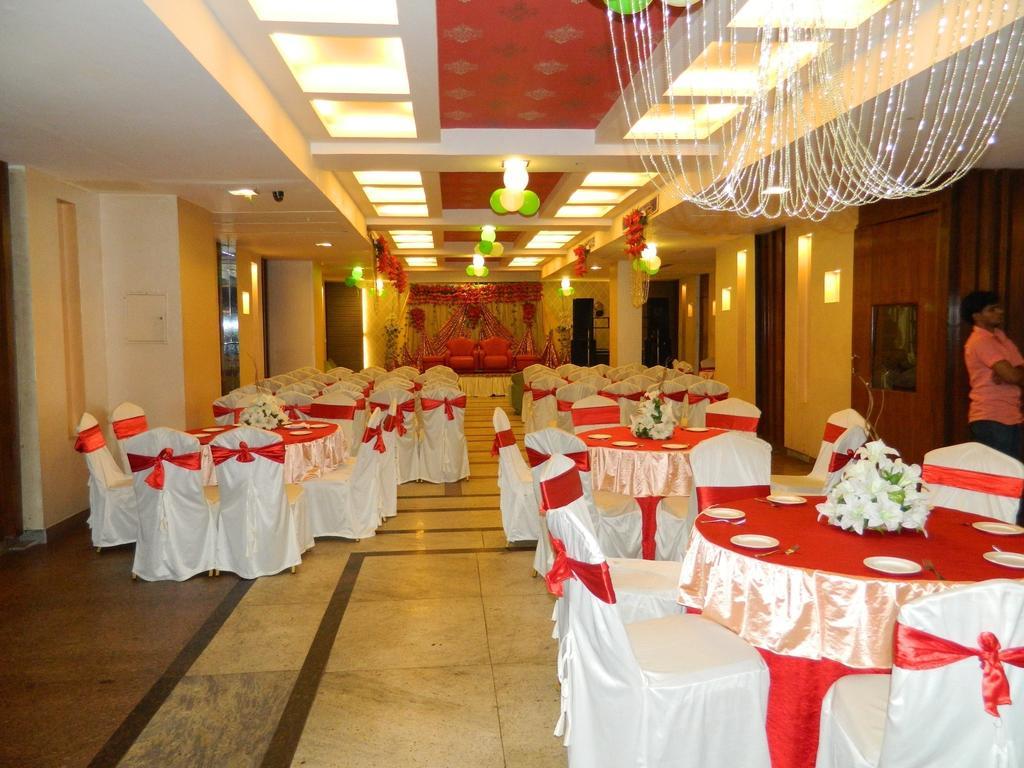 Park Maple Hotel Амритсар Екстериор снимка