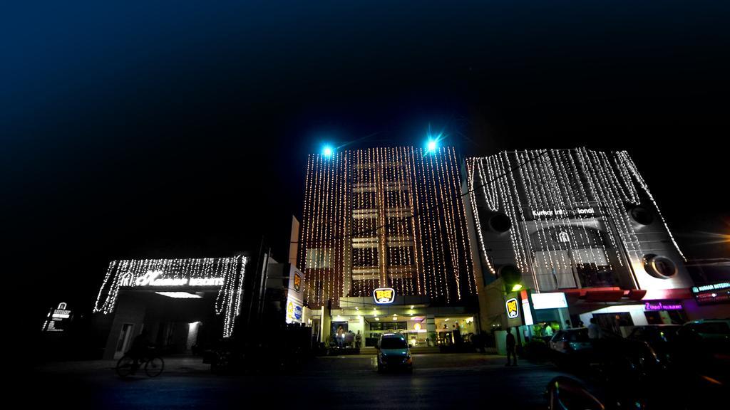 Park Maple Hotel Амритсар Екстериор снимка